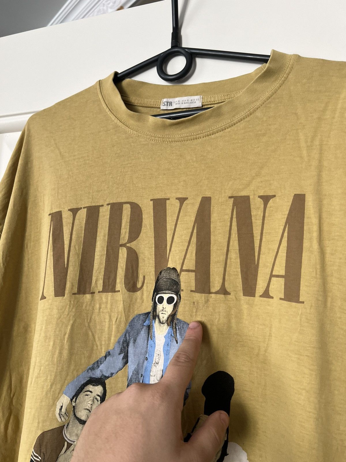 Nirvana Nirvana Band Tee Kurt Kurt Cobain T-Shirt Size US XL / EU 56 / 4 - 6 Thumbnail
