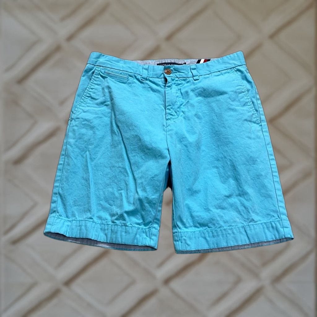 Tommy Hilfiger VINTAGE Tommy Hilfiger Chino Shorts Men 32 Blue Cotton Flat Front Casual Size US 32 / EU 48 - 1 Thumbnail