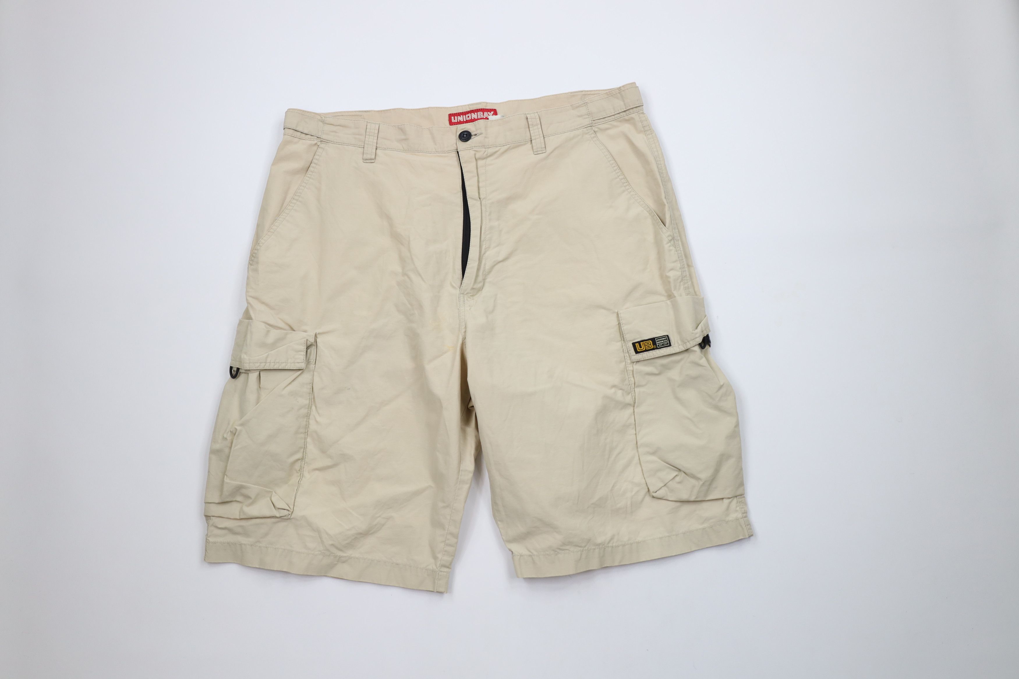 Vintage Vintage 90s Unionbay Streetwear Baggy Cargo Shorts Beige Size US 38 / EU 54 - 1 Thumbnail