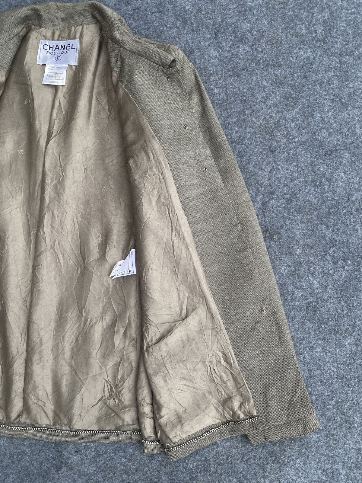 Chanel Chanel boutique missing button jacket Size XS / US 0-2 / IT 36-38 - 17 Thumbnail