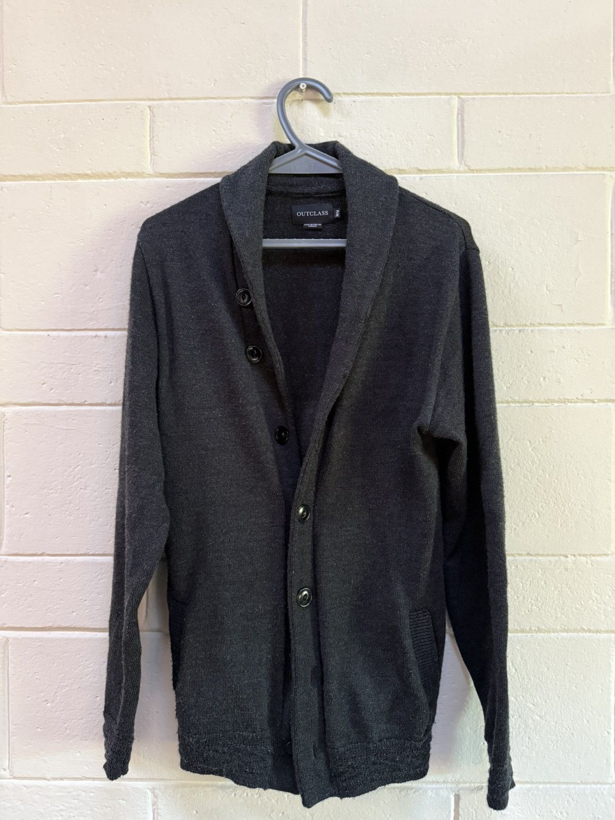 Outclass Outclass cardigan in excellent shape Size US M / EU 48-50 / 2 - 2 Thumbnail