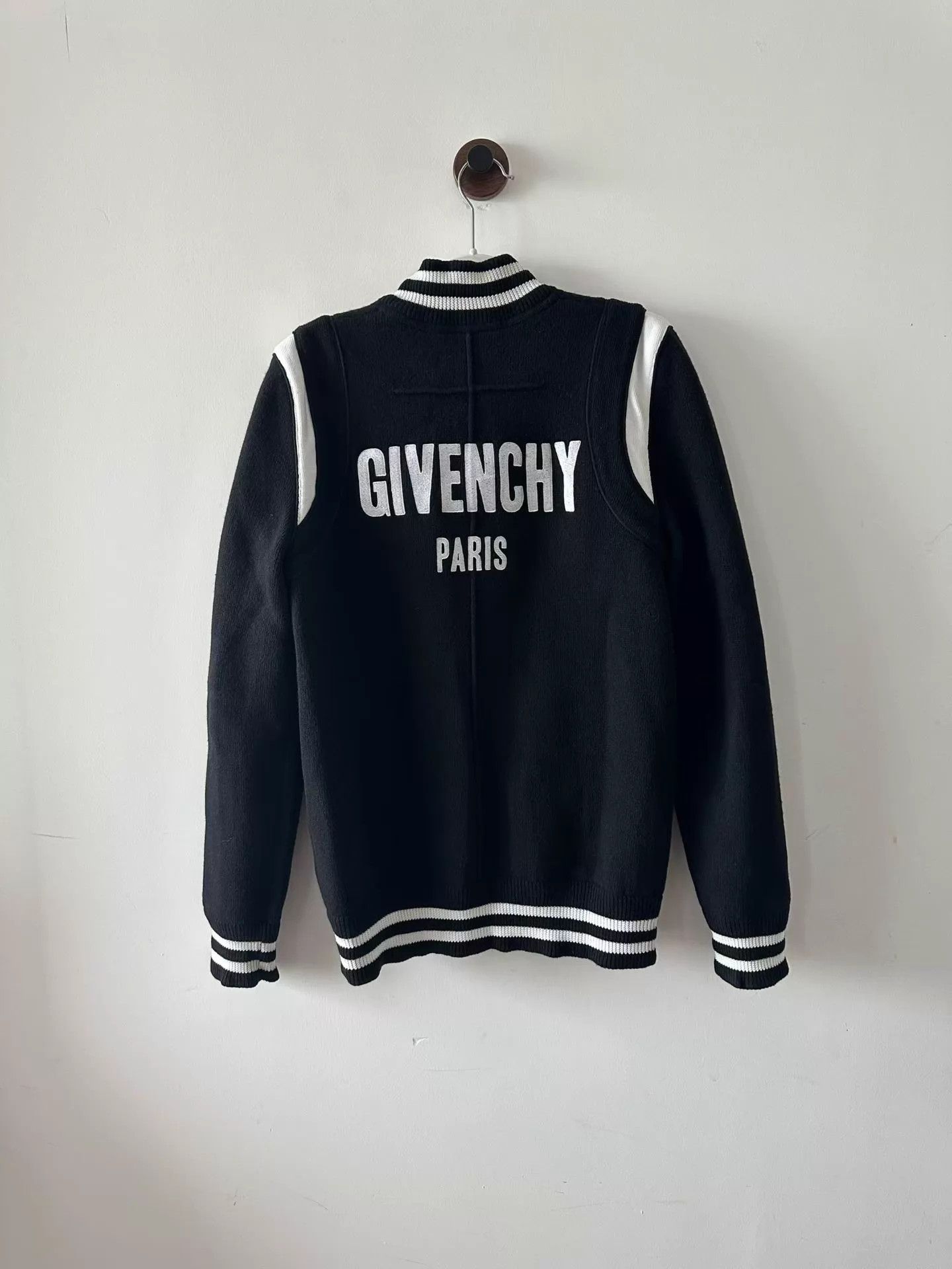 Givenchy Givenchy S Baseball Jacket Like New Size US S / EU 44-46 / 1 - 2 Thumbnail