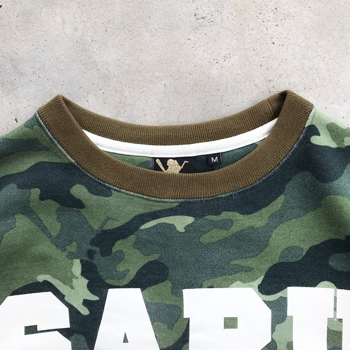 Hiroshi Fujiwara 2000's Santastic ! " APE SARU " Camouflage Crewneck Size US M / EU 48-50 / 2 - 7 Thumbnail