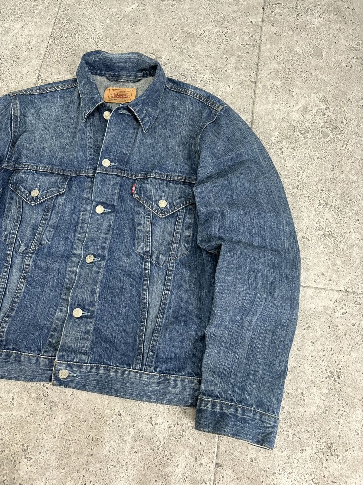 Levi's × Levi's Vintage Clothing Vintage Denim Trucker Jacket Levis Faded Blue 90s USA Japan Size US L / EU 52-54 / 3 - 2 Thumbnail