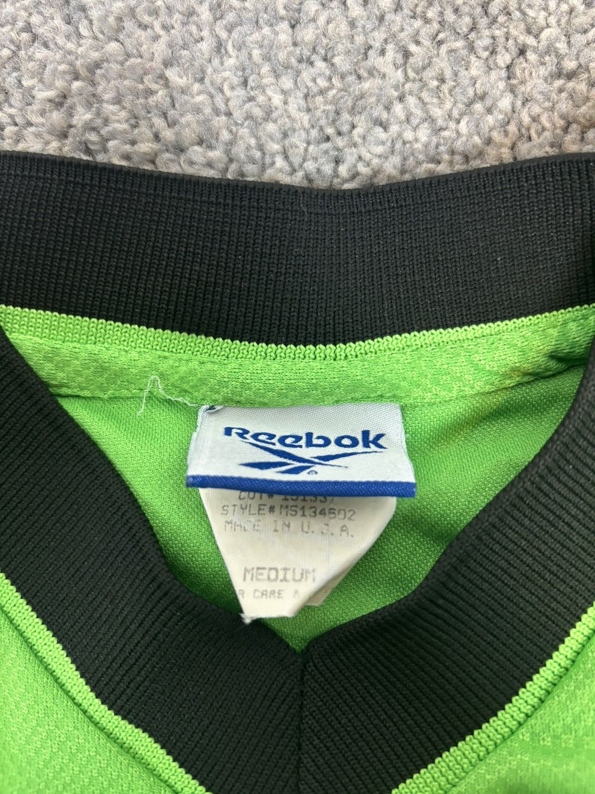 Reebok Y2k 2000s lime green center logo soccer goalkeeper jersey Size US M / EU 48-50 / 2 - 5 Thumbnail