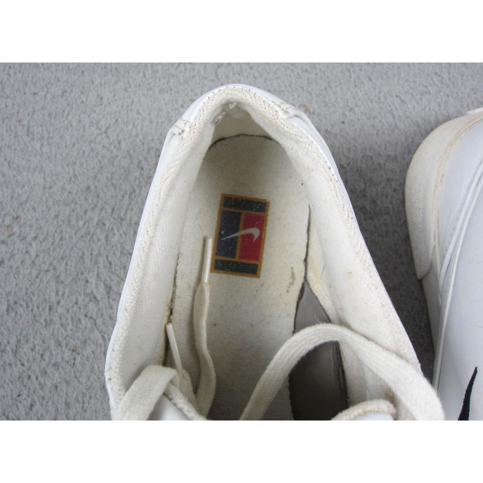 Nike VINTAGE Nike Shoes Womens 7.5 White Low Top 90s Challenge Court Sneakers Ladies Size M / US 6-8 / IT 42-44 - 4 Thumbnail