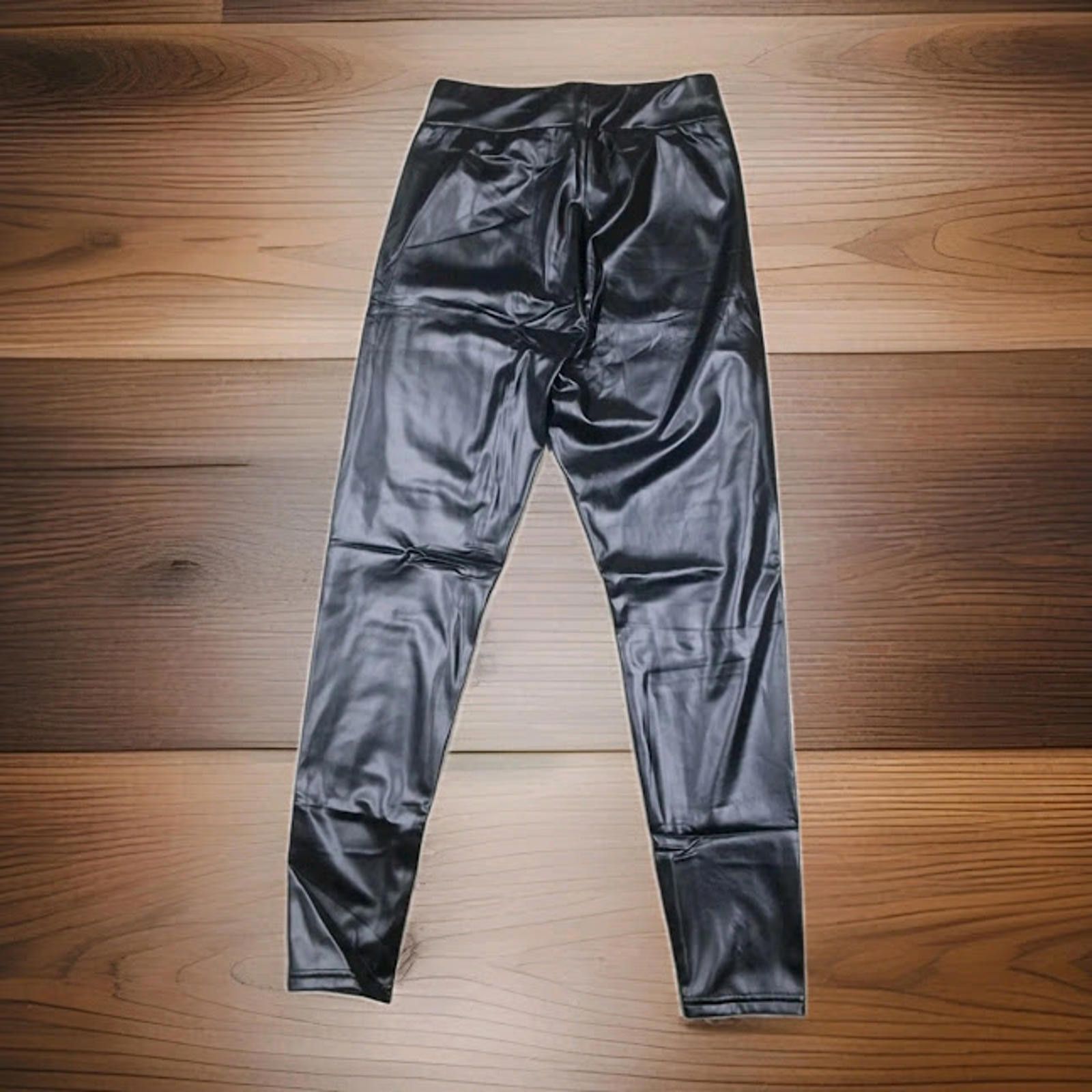 The Unbranded Brand Women’s Black Capri Pants Size XL – Stretchy Straight Leg Size 40" / US 18 - 2 Thumbnail