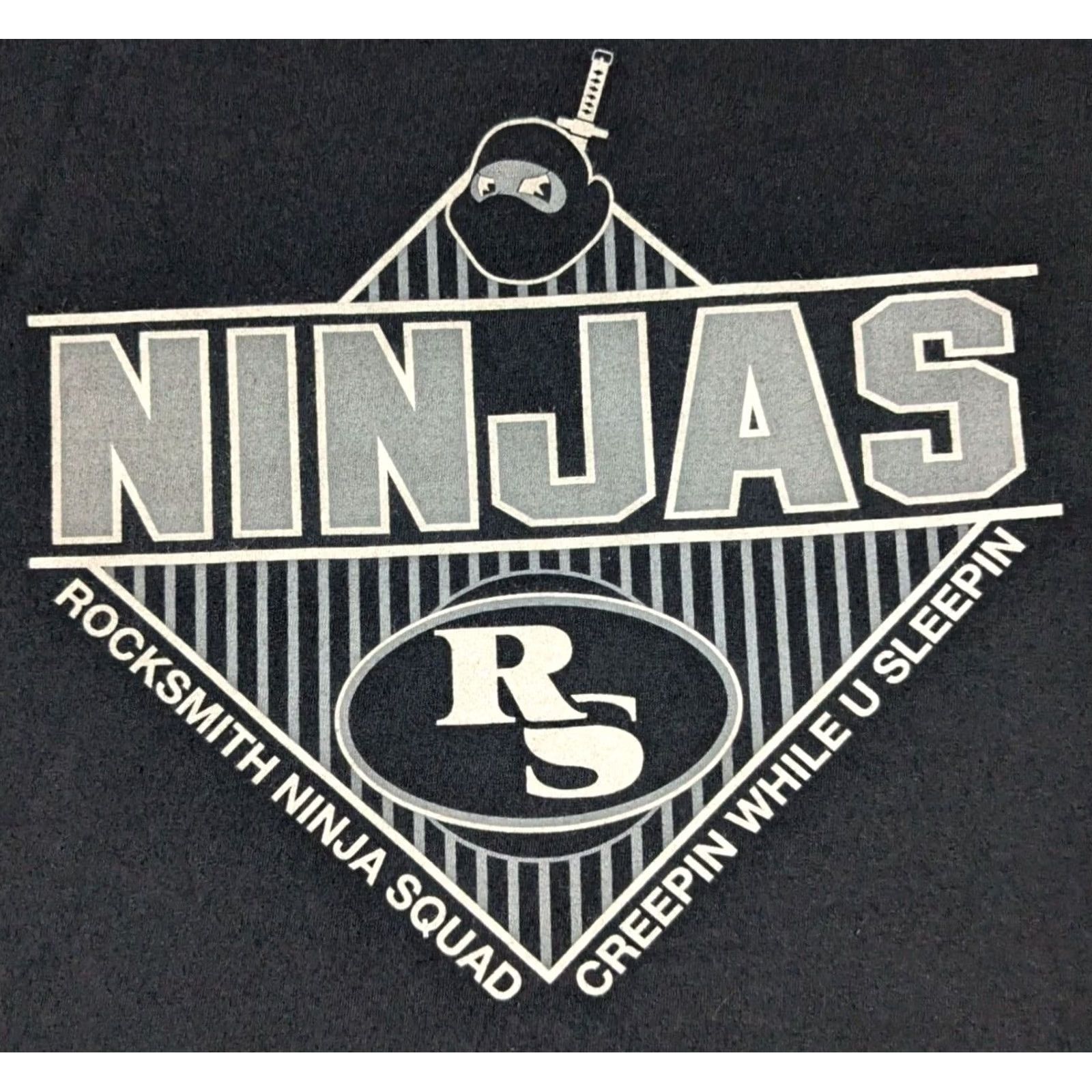 Vintage ROCKSMITH NINJA SQUAD CREEPIN WHILE U SLEEPIN Men XL Black T-Shirt Made In USA Size US XL / EU 56 / 4 - 2 Thumbnail