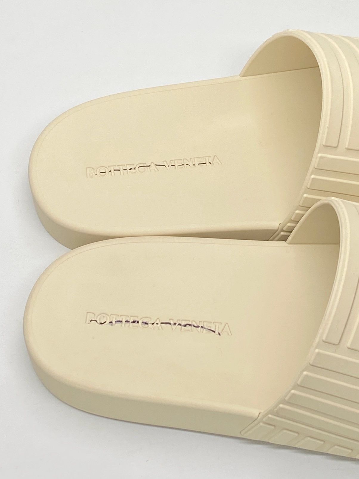 Bottega Veneta Bottega Veneta Rubber Slide Sandals size 46/us size 13 Size US 13 / EU 46 - 6 Thumbnail