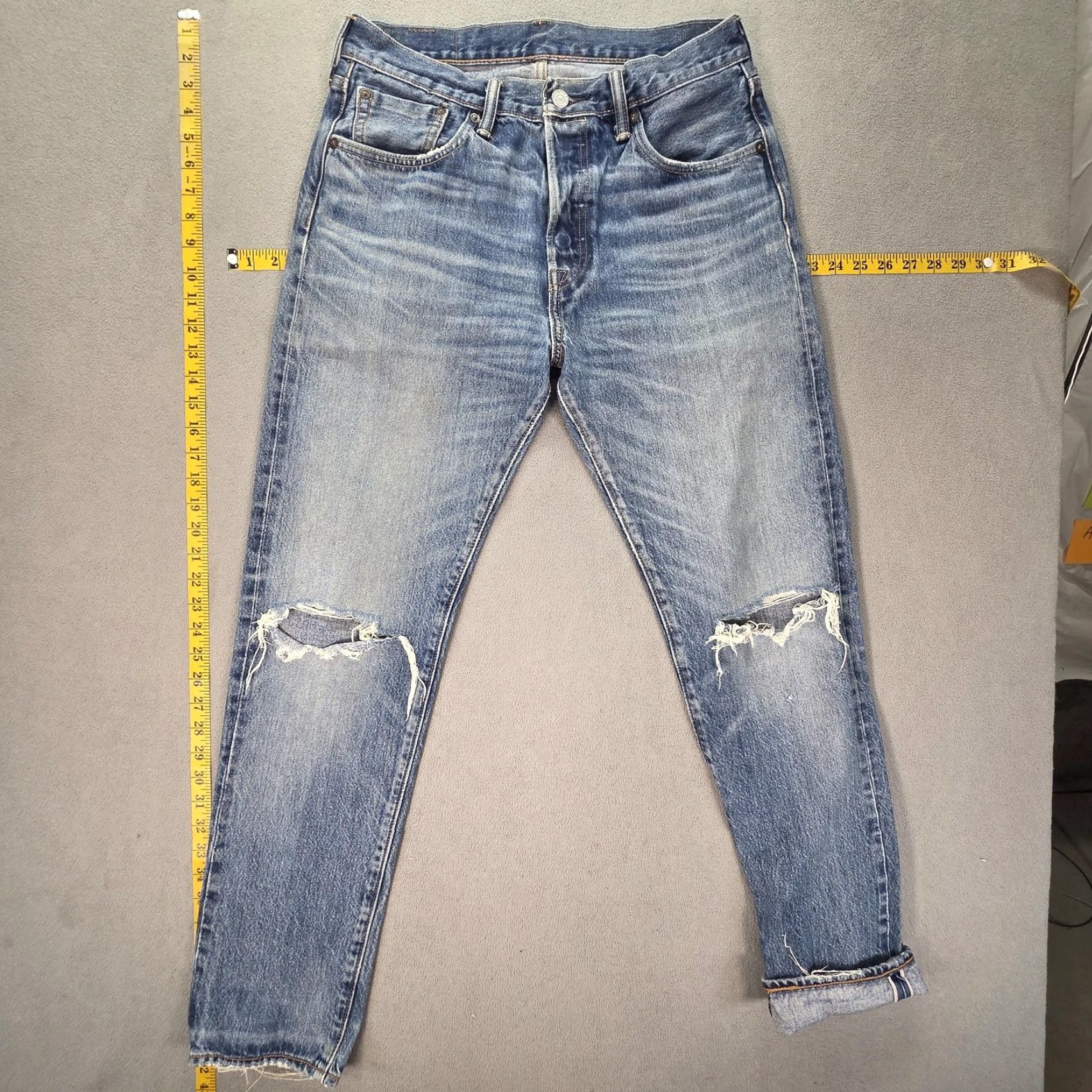Levi's VINTAGE Levis 501 Jeans Mens Selvedge Medium Blue Tapered Whiskers Honeycomb Fits 30x31 Size US 30 / EU 46 - 2 Thumbnail