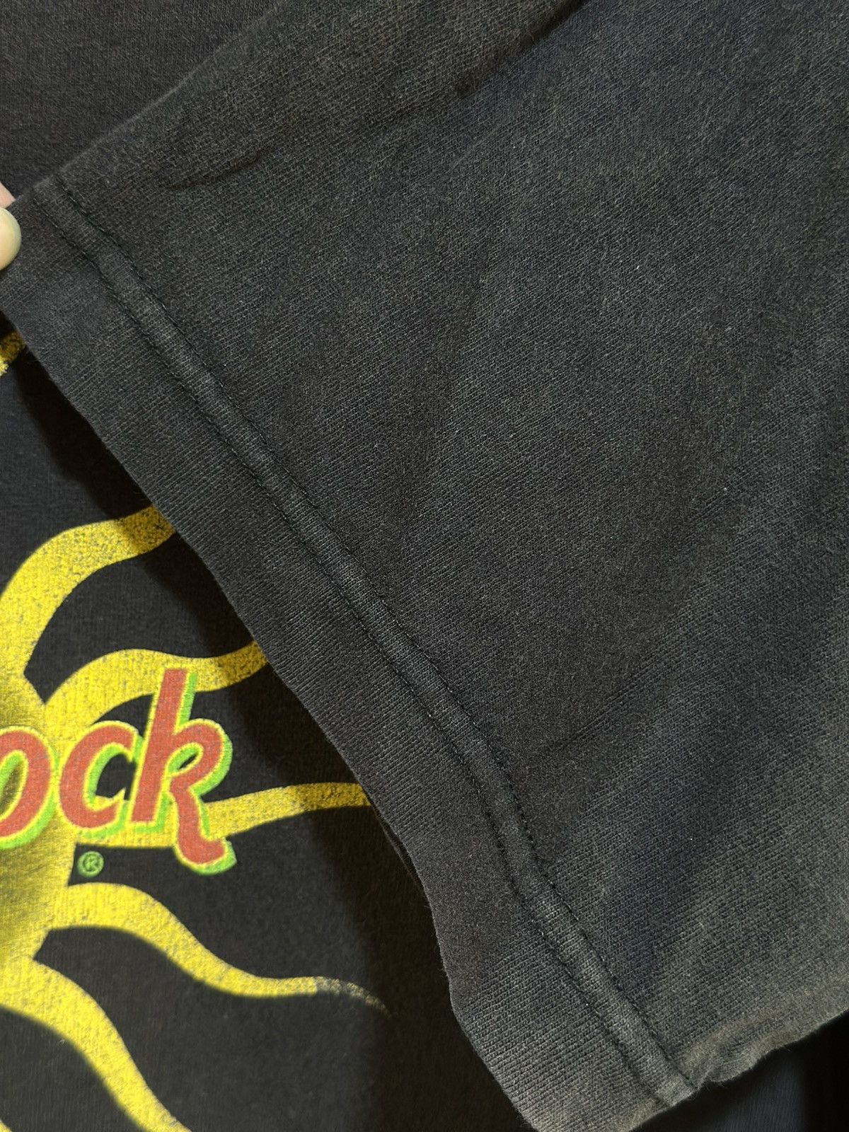 Hard Rock Cafe × Vintage Vintage Hard Rock Hotel Bali Sun Faded Size US M / EU 48-50 / 2 - 3 Thumbnail