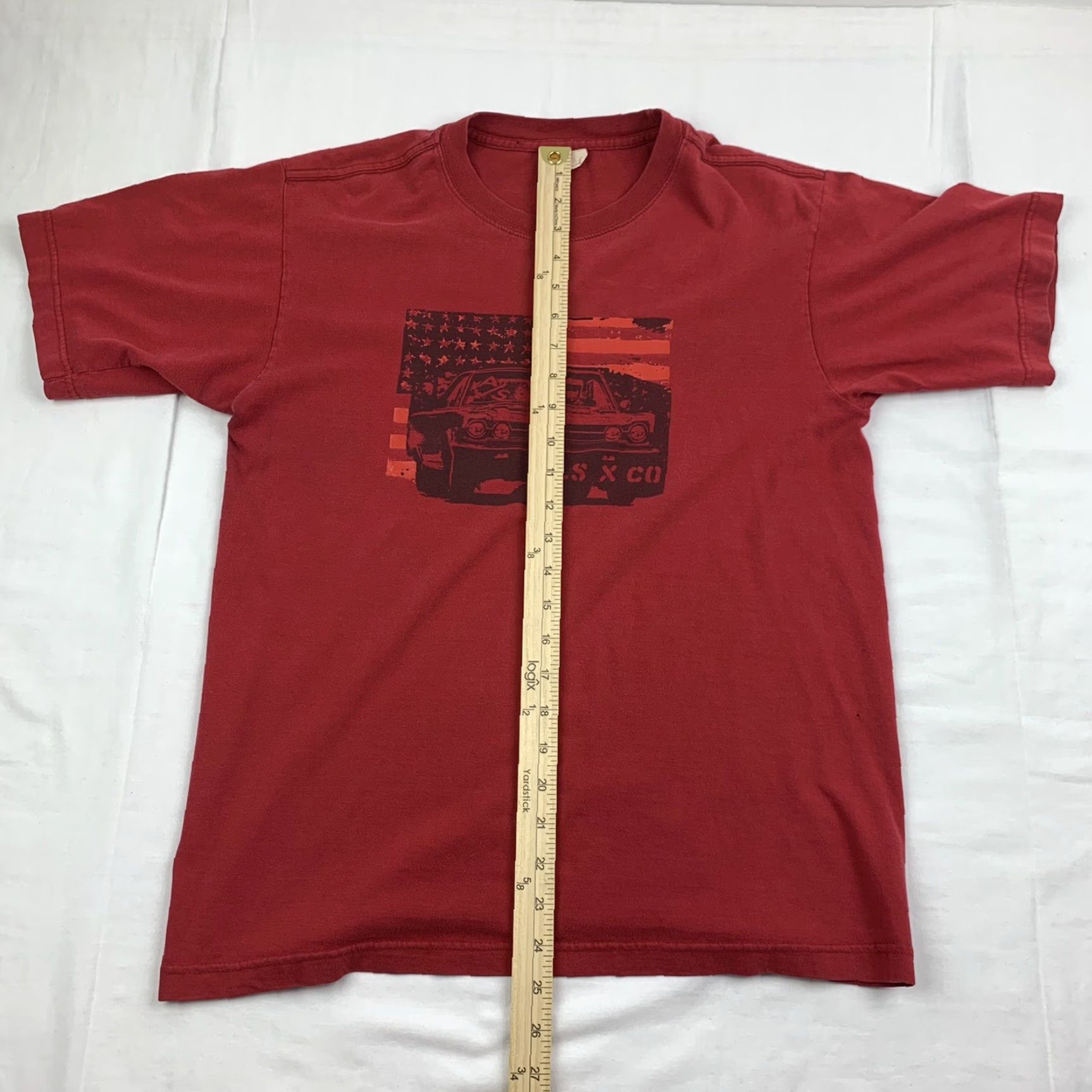 Levi's VINTAGE Levi's T Shirt Adult Large Red Y2K Graphic Tee American Flag Car Mens Size US L / EU 52-54 / 3 - 5 Thumbnail