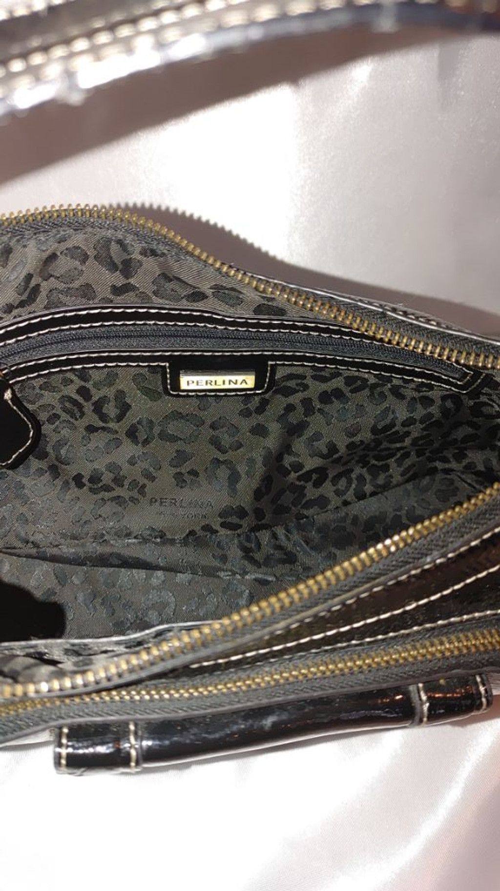 Vera Pelle Perlina New York Baguette Patent Leather Shoulder Bag Size ONE SIZE - 11 Thumbnail