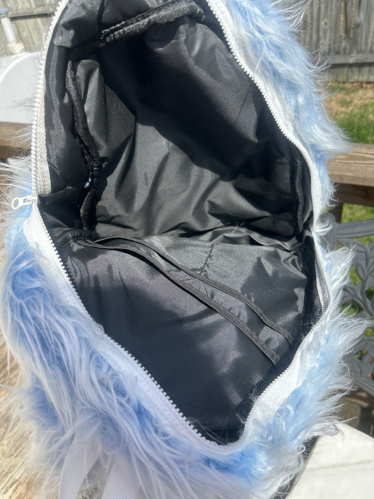 Other Blue and White Fur Backpack Size ONE SIZE - 5 Thumbnail