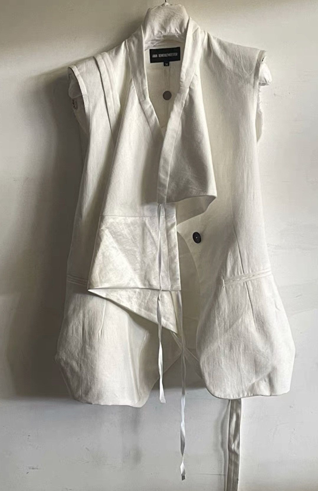 Ann Demeulemeester Ann Demeulemeester | Deconstructed Shoulder Strap Vest Size S / US 4 / IT 40 - 2 Thumbnail