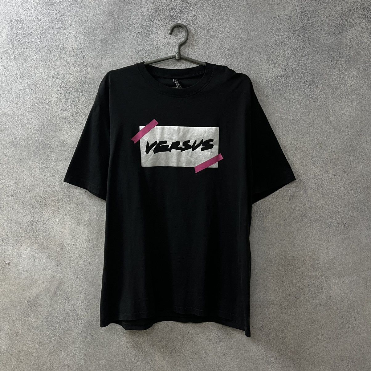 Versace Versace Versus big logo t shirt Size US L / EU 52-54 / 3 - 1 Thumbnail