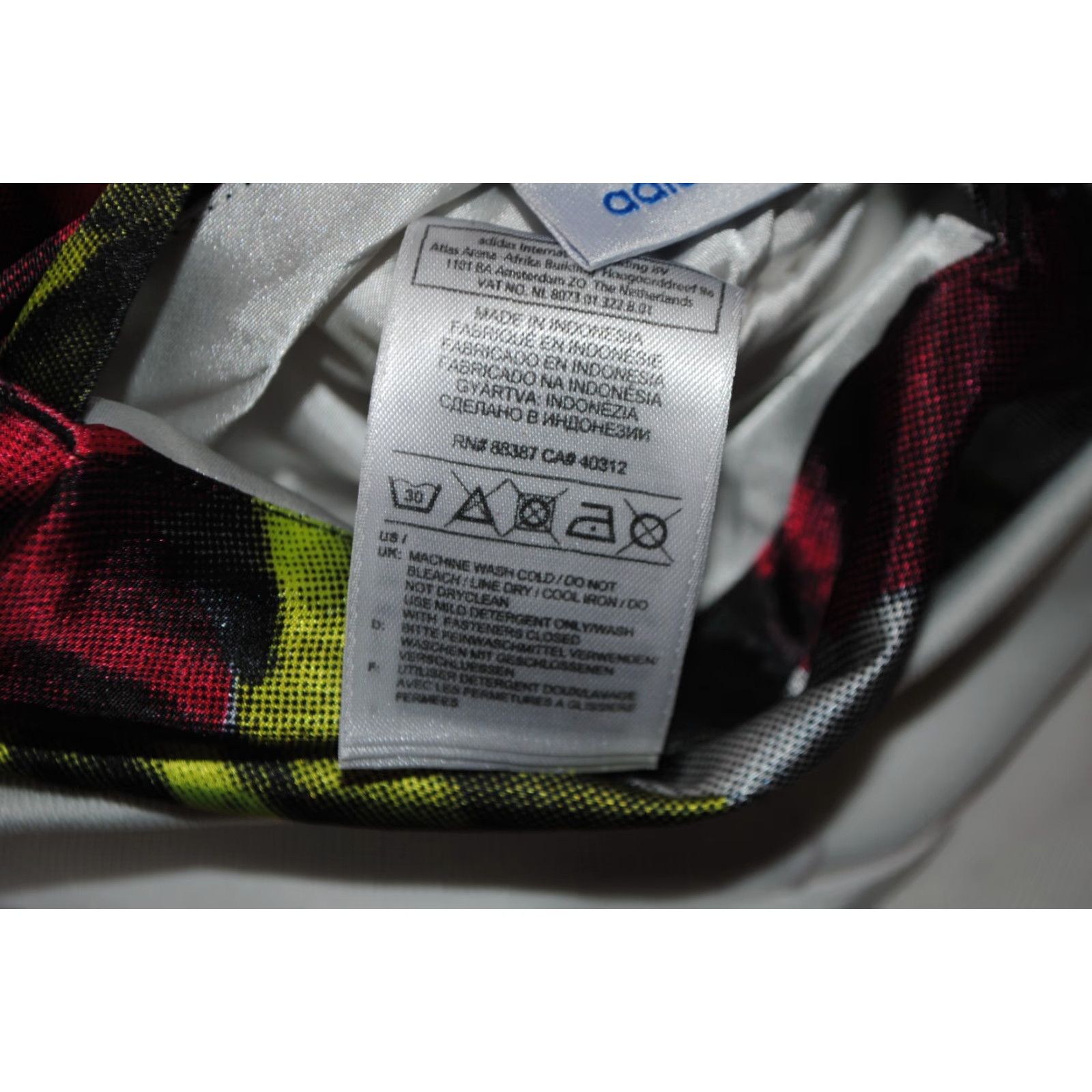 Adidas ADIDAS WOMENS STREETWEAR TRACK JACKET MULTICOLOUR FLOWERS TWO SIDED TOP JACKET Size S / US 4 / IT 40 - 6 Thumbnail