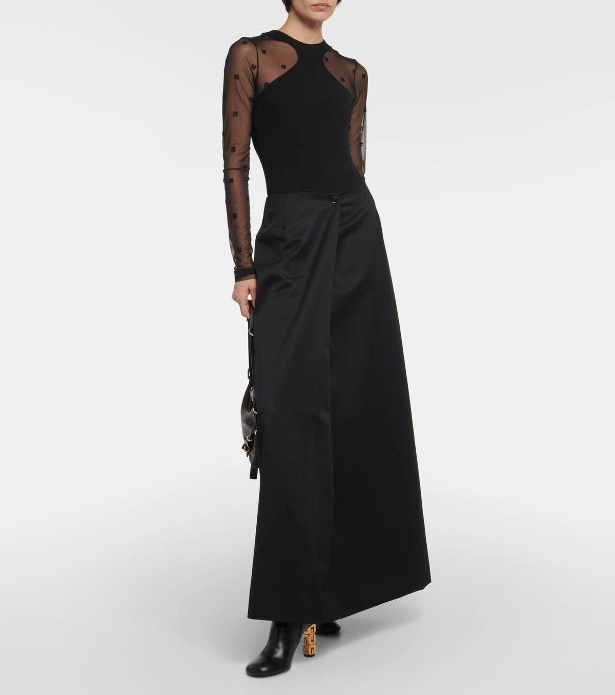 Givenchy o1y0925 Maxi Skirt in Black Size 27" / US 4 / IT 40 - 2 Thumbnail