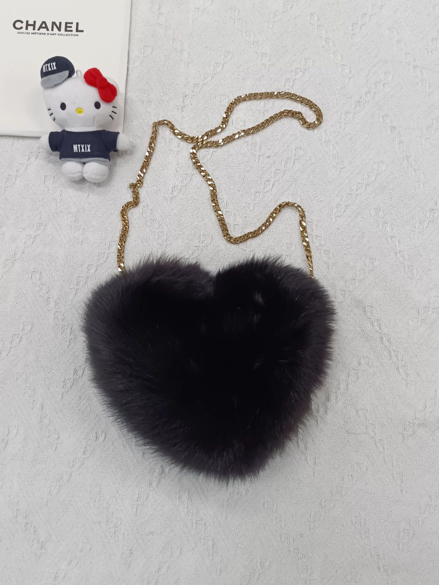 Other Les Petits Joueurs Black Heart Faux Fur Chain Bag Size ONE SIZE - 1 Thumbnail