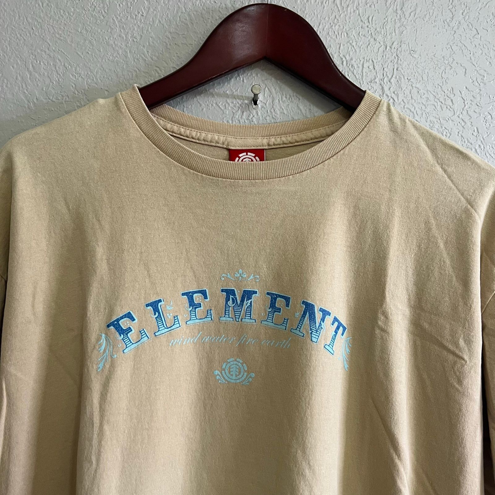 Element Y2K beige Element short-sleeved t-shirt blue Sz XL Size US XL / EU 56 / 4 - 1 Thumbnail