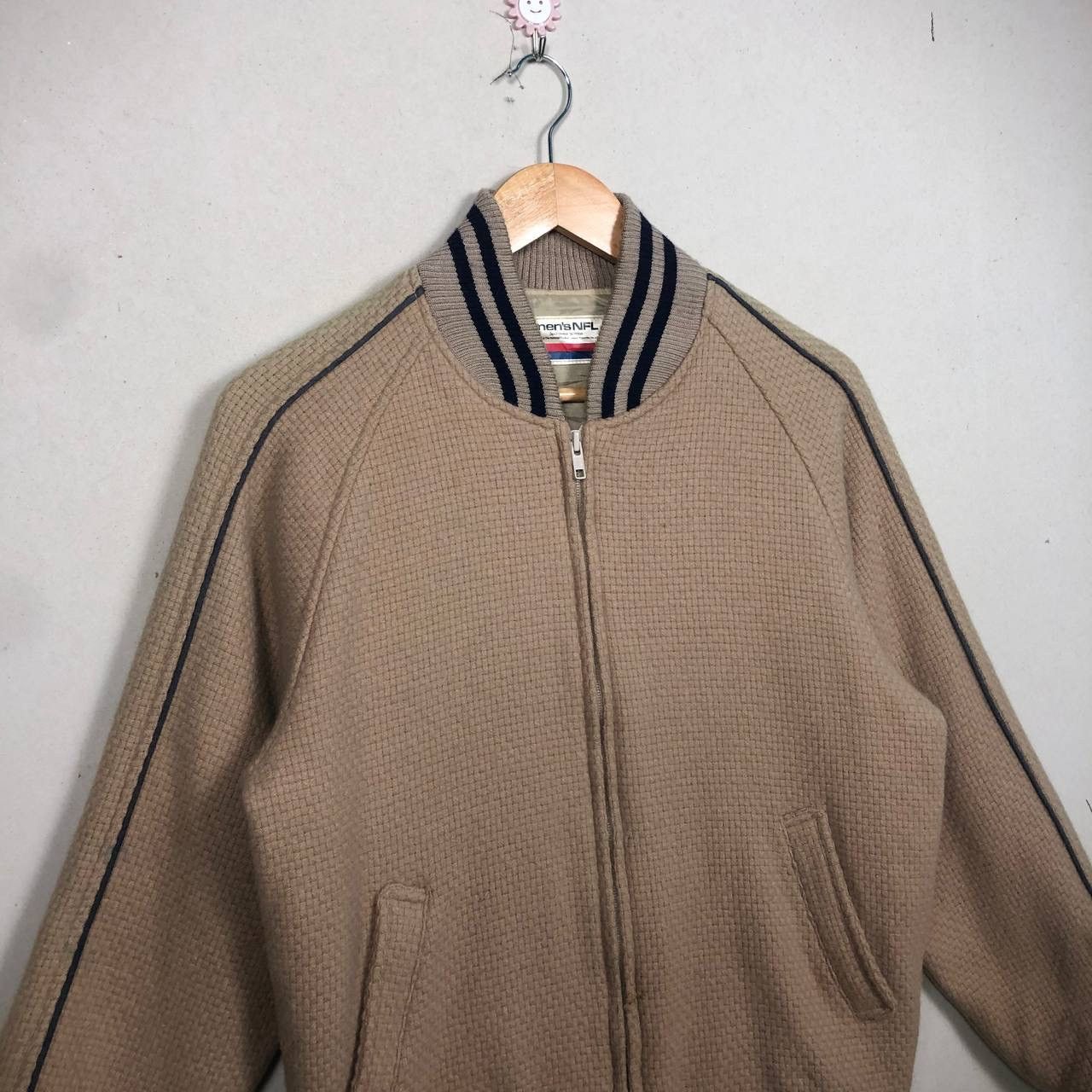 MLB × NFL Vintage 90’s NFL Hilton Varsity Jacket Full Zipper Brown Size US M / EU 48-50 / 2 - 4 Thumbnail