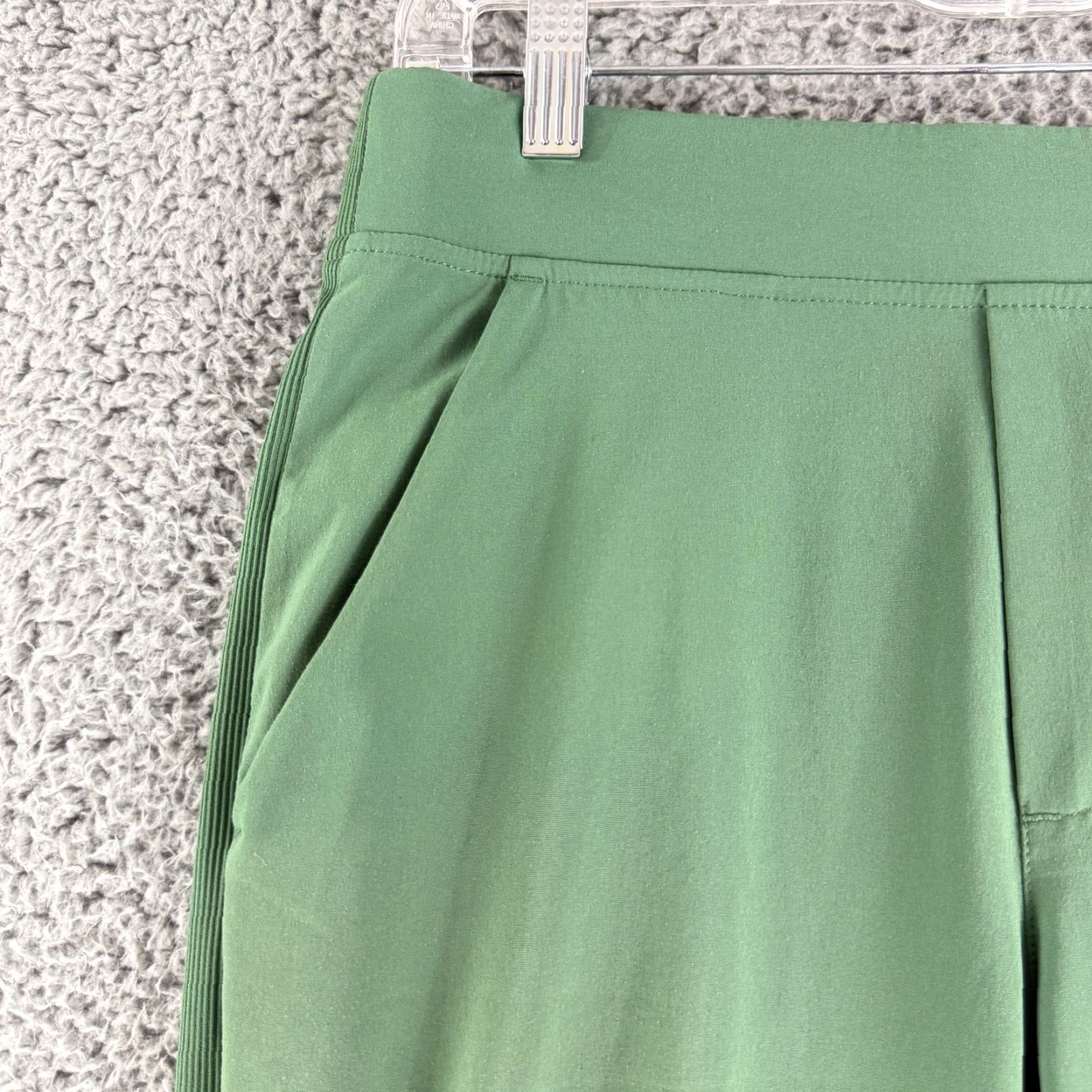 Athleta Athleta Brooklyn Ankle Pant Womens Size 4 Green Pull On Straight Leg Lightweight Size 27" / US 4 / IT 40 - 2 Thumbnail
