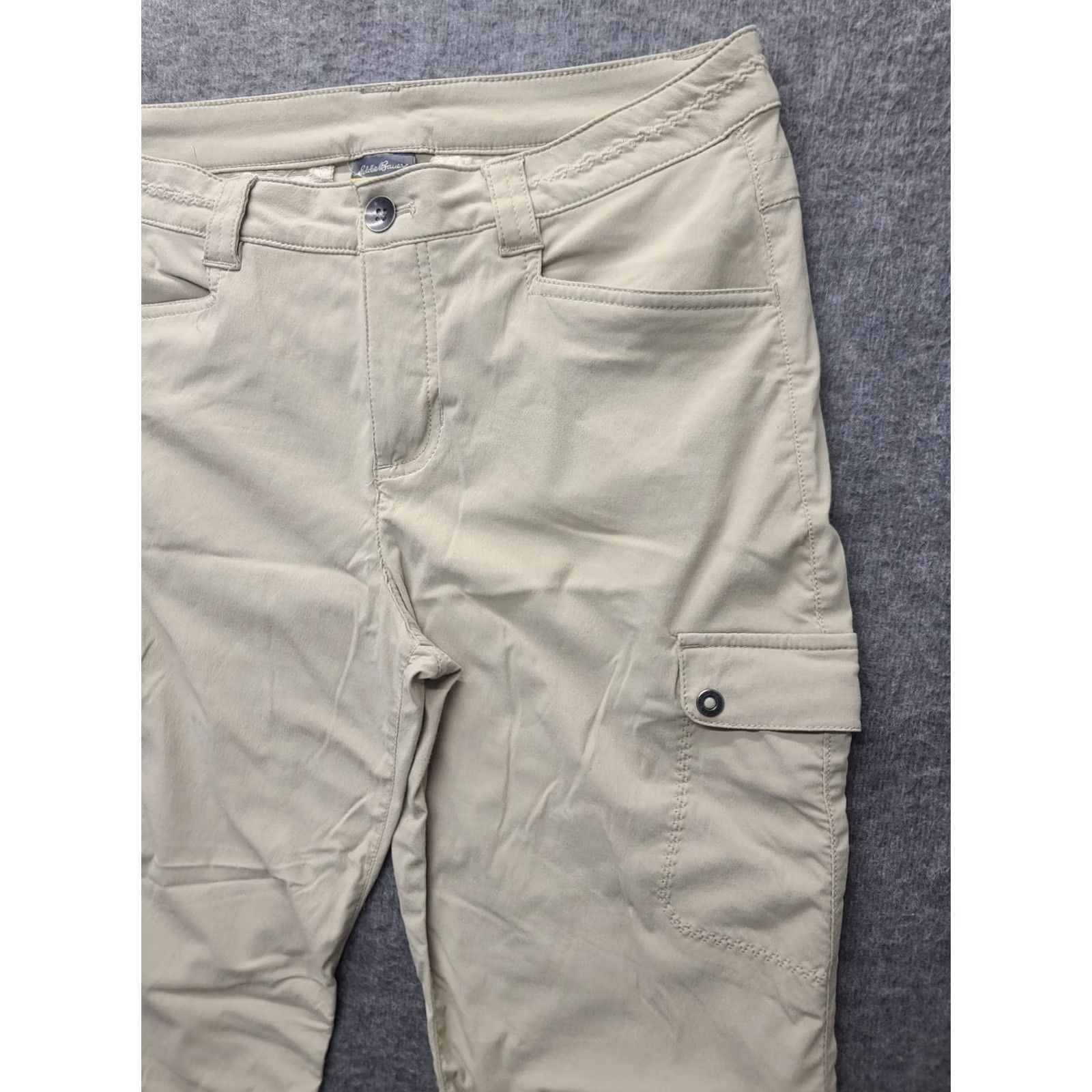 Eddie Bauer Eddie Bauer Travex Capris Womens 8 Capris Beige Nylon Moisture Wicking Pockets Travel Spring Summer Fall Casual Workwear Mens? Ladies? Size ONE SIZE - 6 Thumbnail
