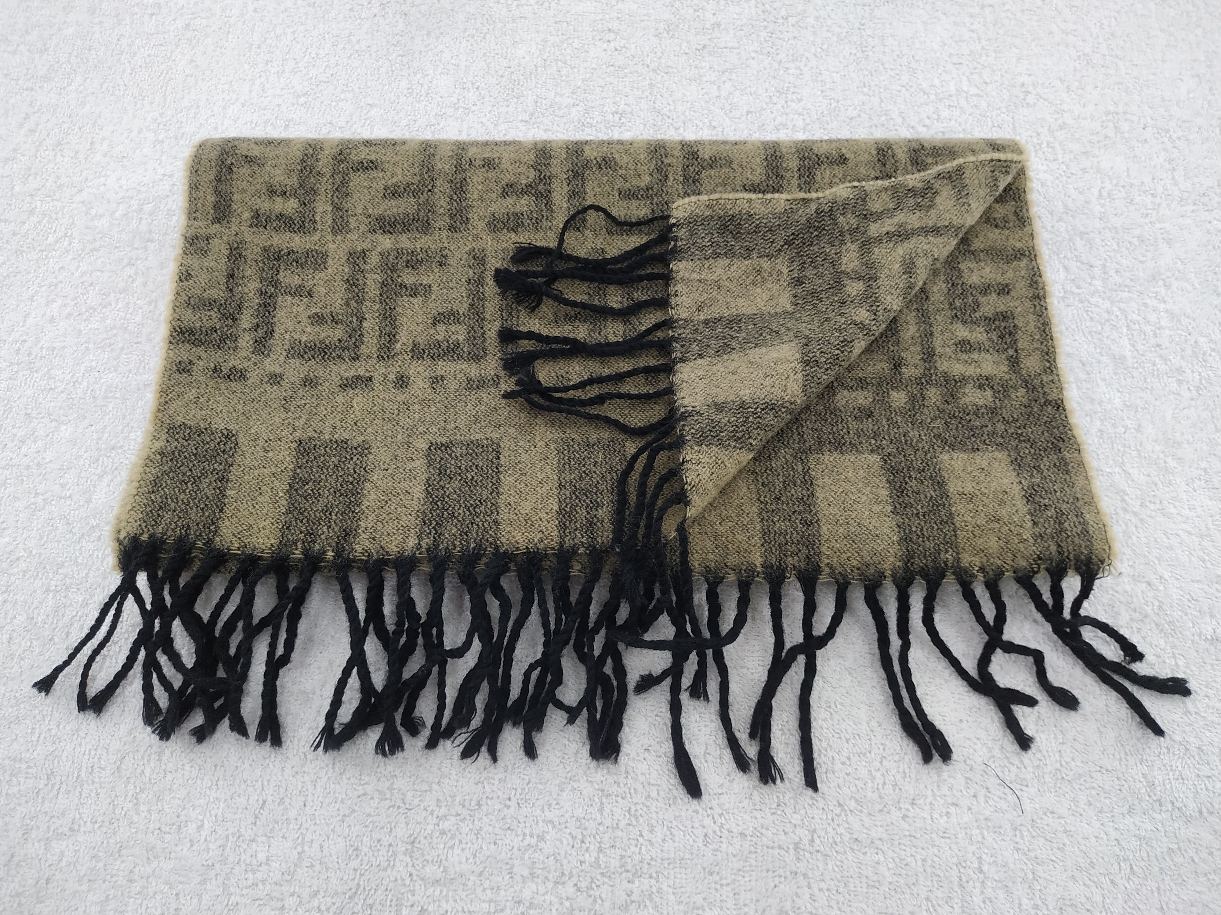 Fendi Vintage Fendi Scarf/Muffler/Neckwear MF454 Size ONE SIZE - 4 Thumbnail