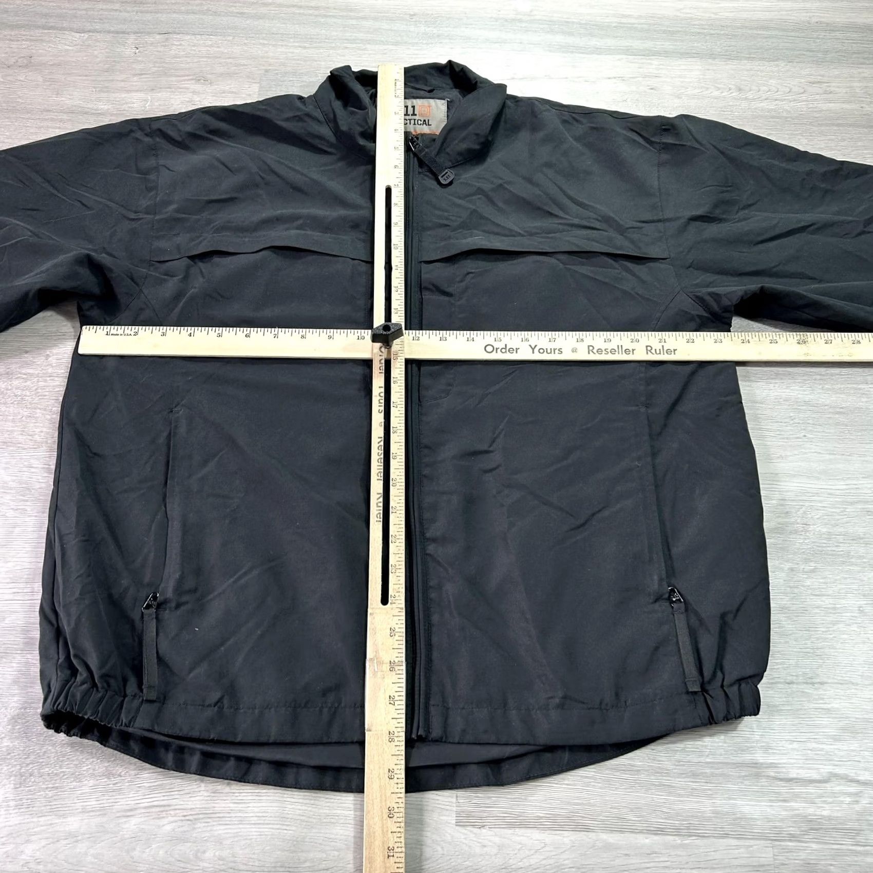 Vintage 5.11 Tactical Response Jacket Mens M Black Full Zip Windbreaker 48016-019 Jacket Mens Black Windbreaker Casual Travel Workwear Hiking Military Size US M / EU 48-50 / 2 - 6 Thumbnail