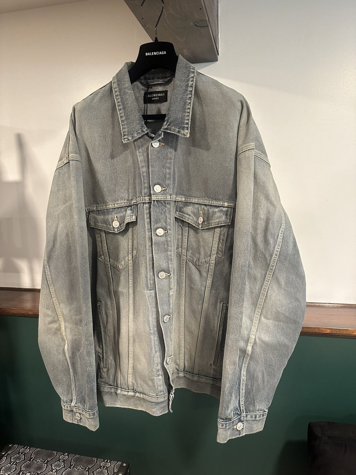 Balenciaga Balenciaga Oversized Denim Jacket Size US L / EU 52-54 / 3 - 1 Thumbnail