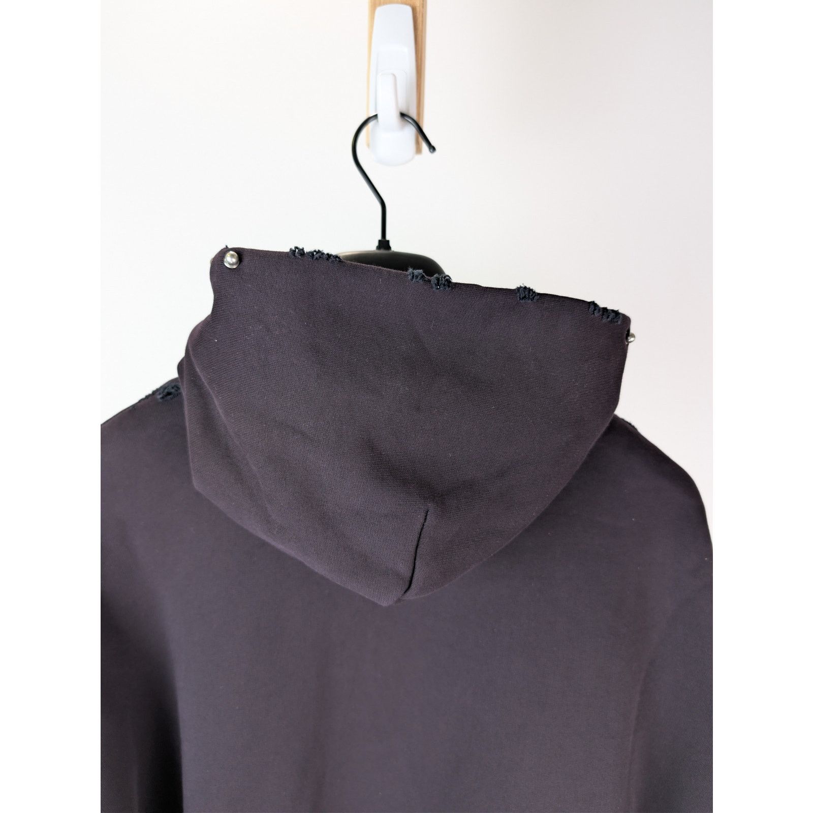 Balenciaga o1rshd1 Pierced Round Hoodie in Washed Black Size US M / EU 48-50 / 2 - 16 Thumbnail