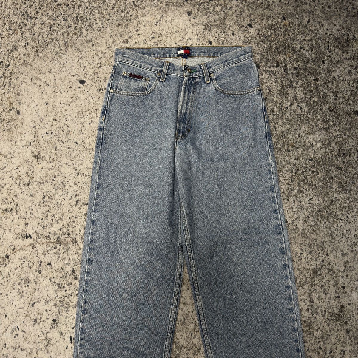 Vintage Vintage Tommy Jeans Faded Light Wash Denim Skater ERD Grunge Size US 31 - 5 Thumbnail