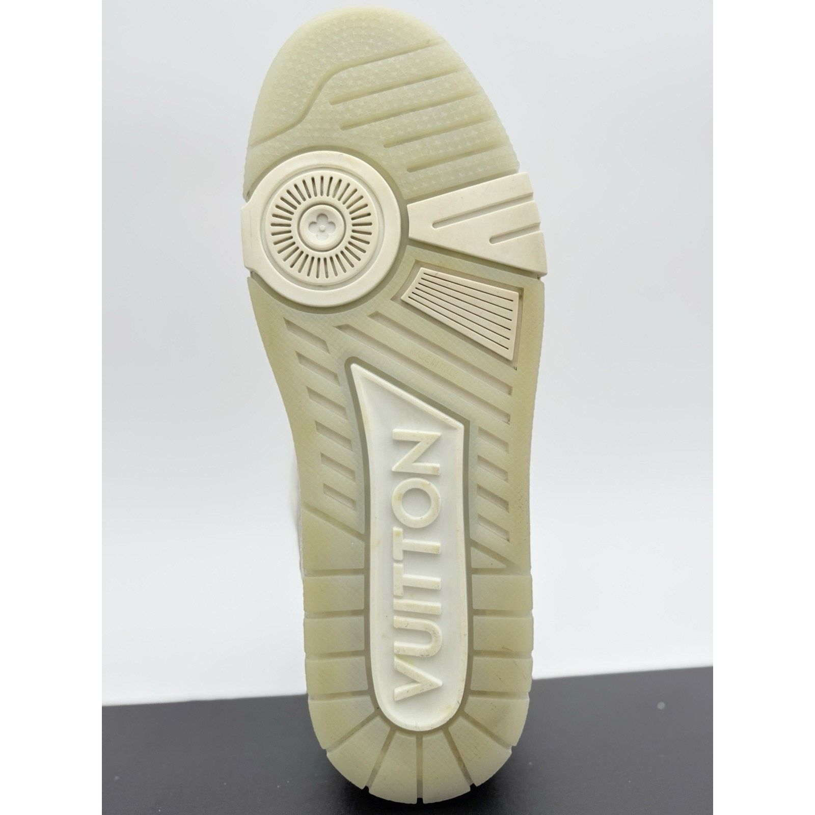 Louis Vuitton Louis Vuitton Trainer Denim ' Beige ' | GREAT CONDITION Size US 10 / EU 43 - 13 Thumbnail