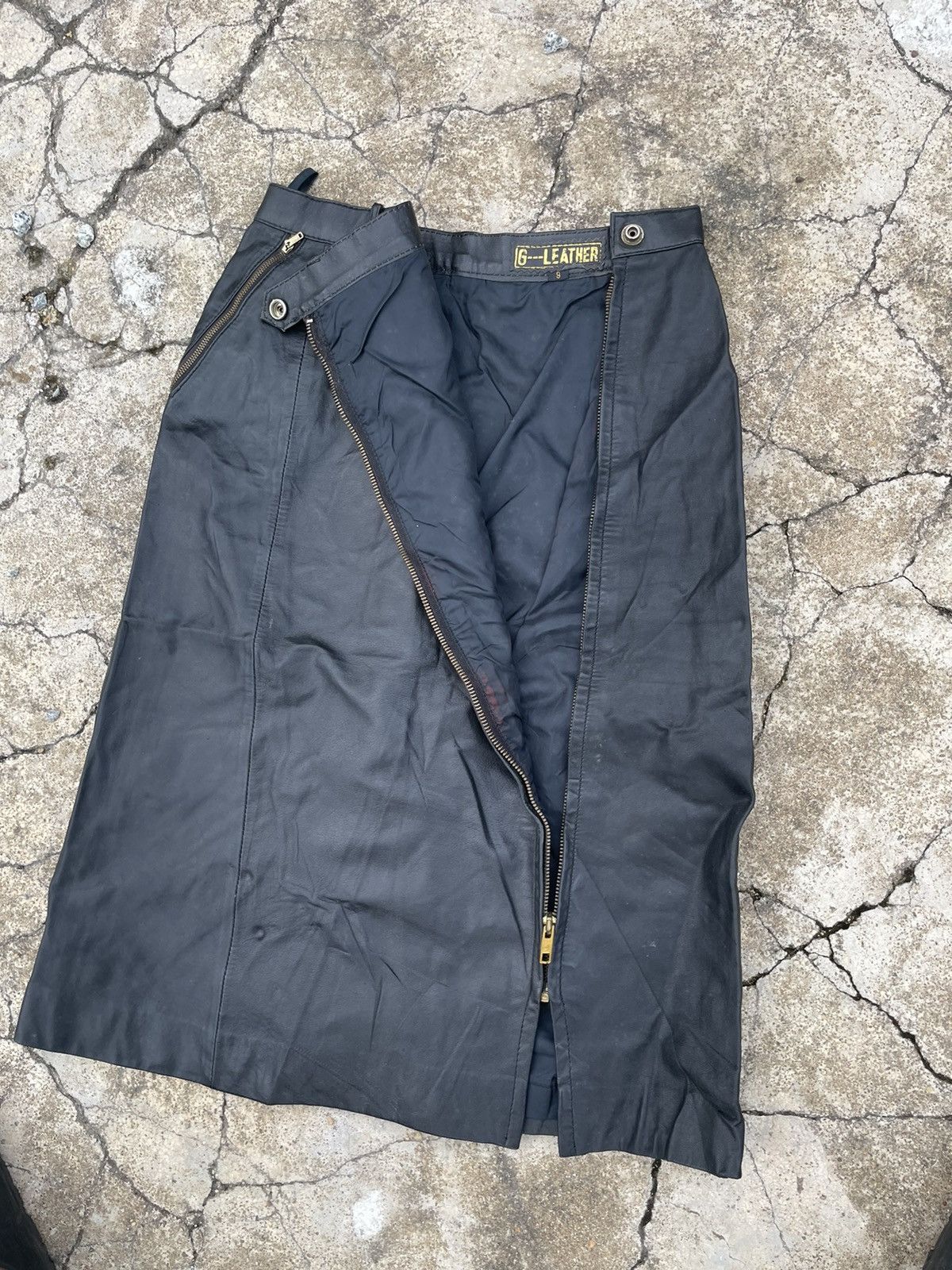 Japanese Brand Vintage Leather Mini Skirt Punk Ifsixwasnine Size 24" / US 00 / IT 34 - 3 Thumbnail