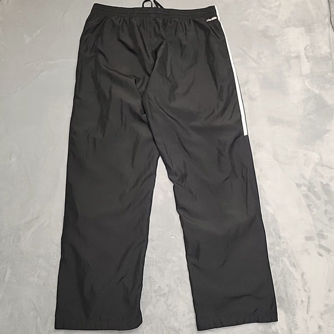 Adidas Adidas Pants Men L Black 3 Stripe Active 360 Track Athleisure Retro Y2K Pants Mens L Black 3 Stripe Active 360 Track Athleisure Retro Y2K Size US 33 - 7 Thumbnail