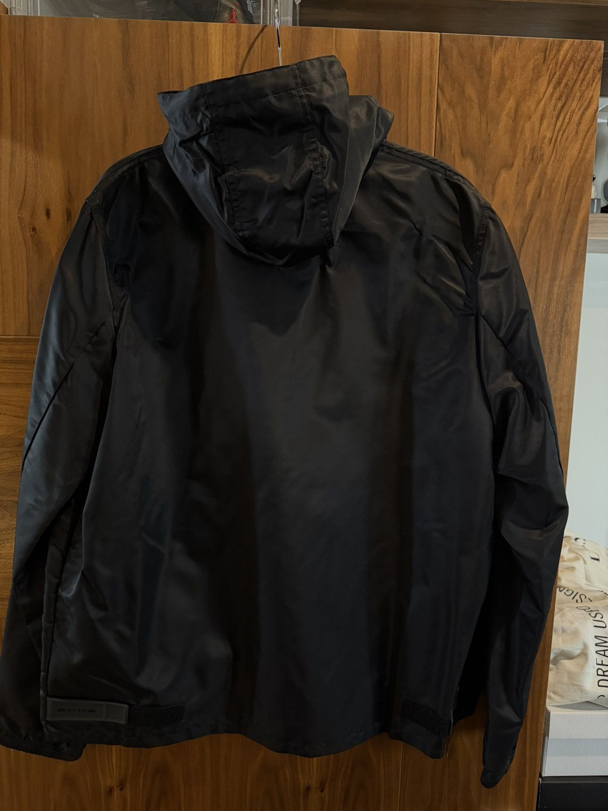 1017 ALYX 9SM 1017 ALYX 9SM Black Nylon Hooded Jacket Size US XXL / EU 58 / 5 - 6 Thumbnail