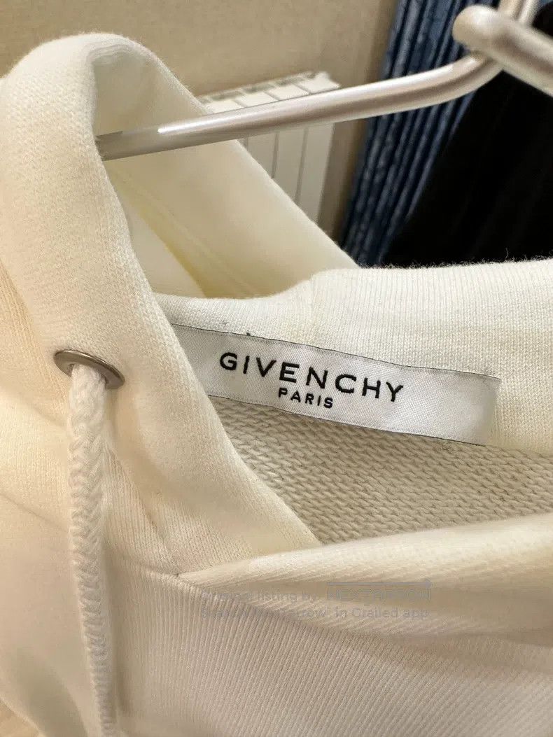Givenchy Givenchy Sweatshirt with Label Wash Label - Size L, Slight Size US XS / EU 42 / 0 - 6 Thumbnail