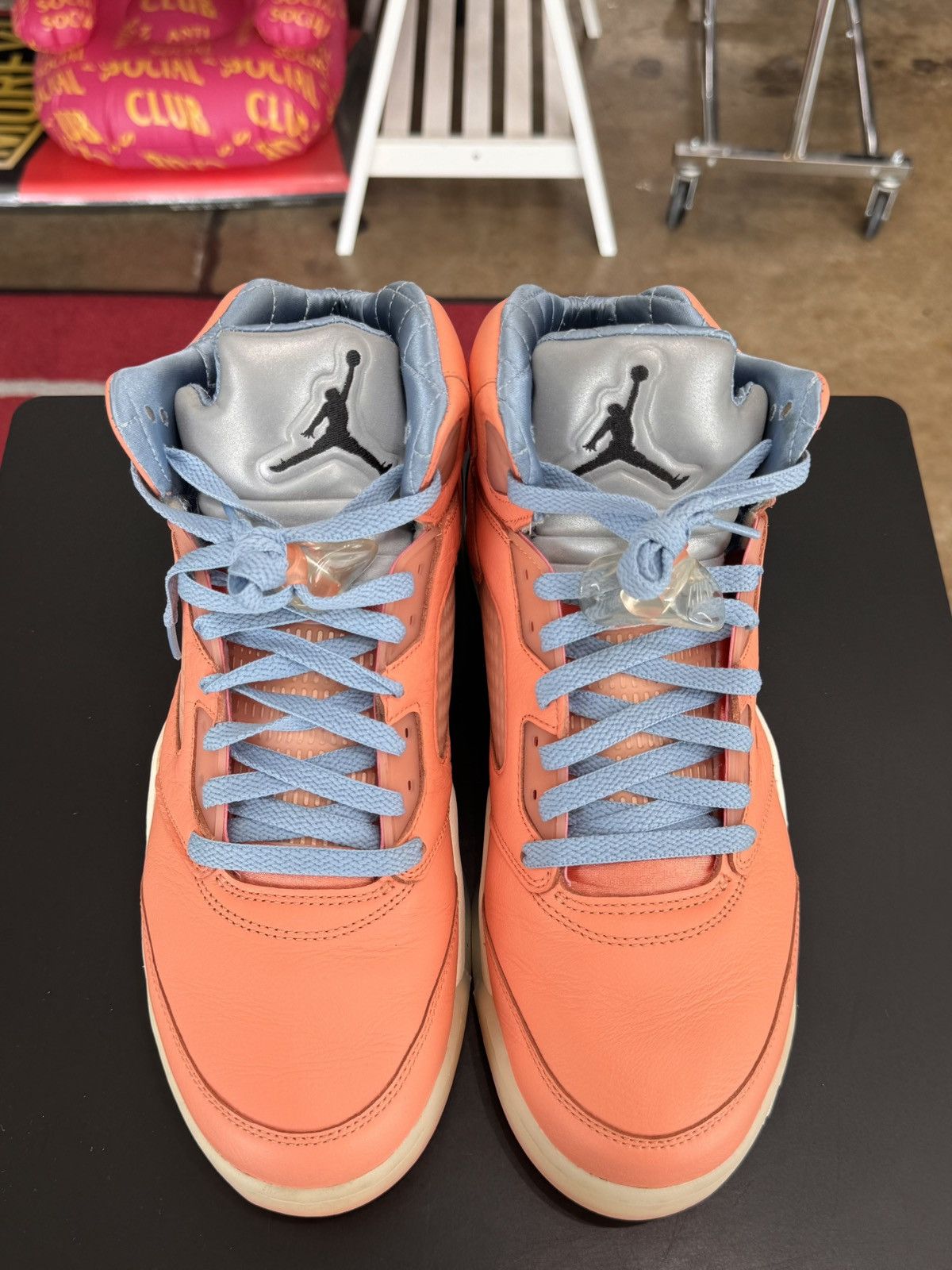 Dj Khaled × Jordan Brand Air Jordan 5 DJ Khaled Crimson Bliss Size 11 (2022) Size US 11 / EU 44 - 2 Thumbnail