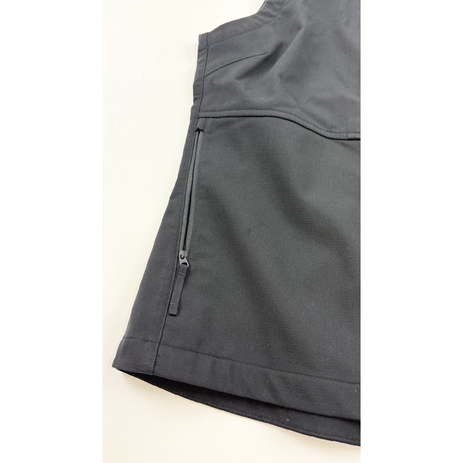 The North Face North Face Vest Softshell Womens Medium Zip Pockets Reliant Outdoors Hiking Size M / US 6-8 / IT 42-44 - 3 Thumbnail