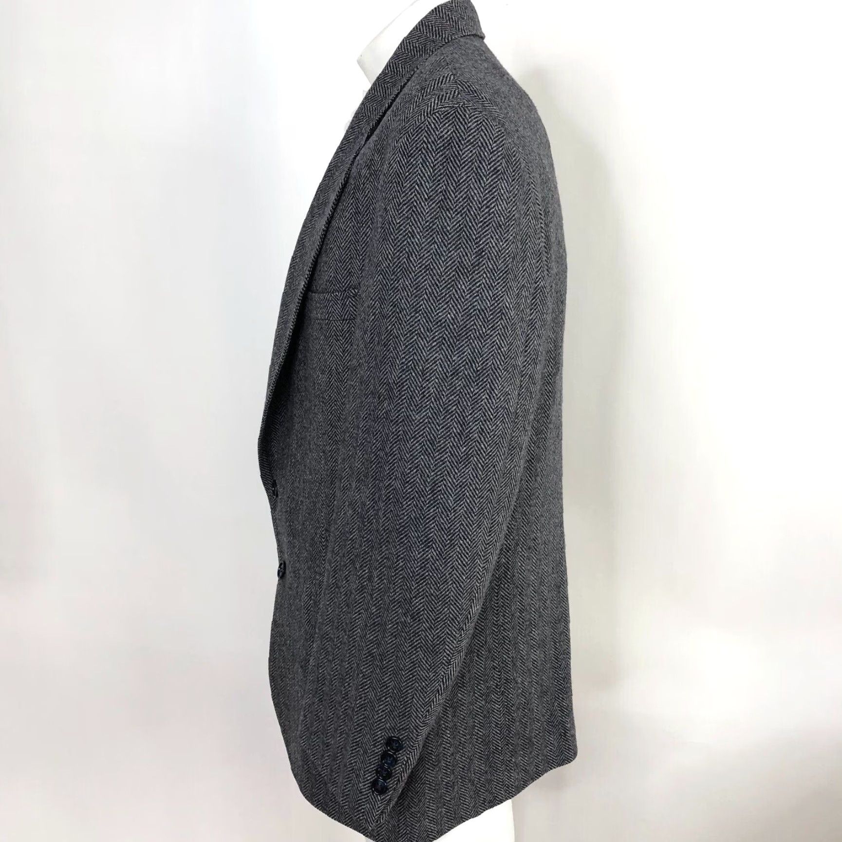 Lands' End Lands' End Sport Coat Jacket Gray Blue Lambswool Herringbone 42R Notch Single-Breasted Wool Men Coat, 2-Button Front, Regular Fit, Dry Clean Only Size US XS / EU 42 / 0 - 3 Thumbnail