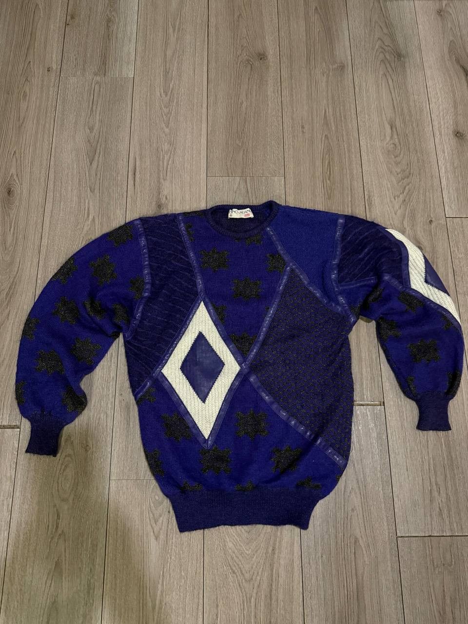 Other Vintage Dino Valiano Women Sweater Embellished Size S Purple Size S / US 4 / IT 40 - 1 Thumbnail