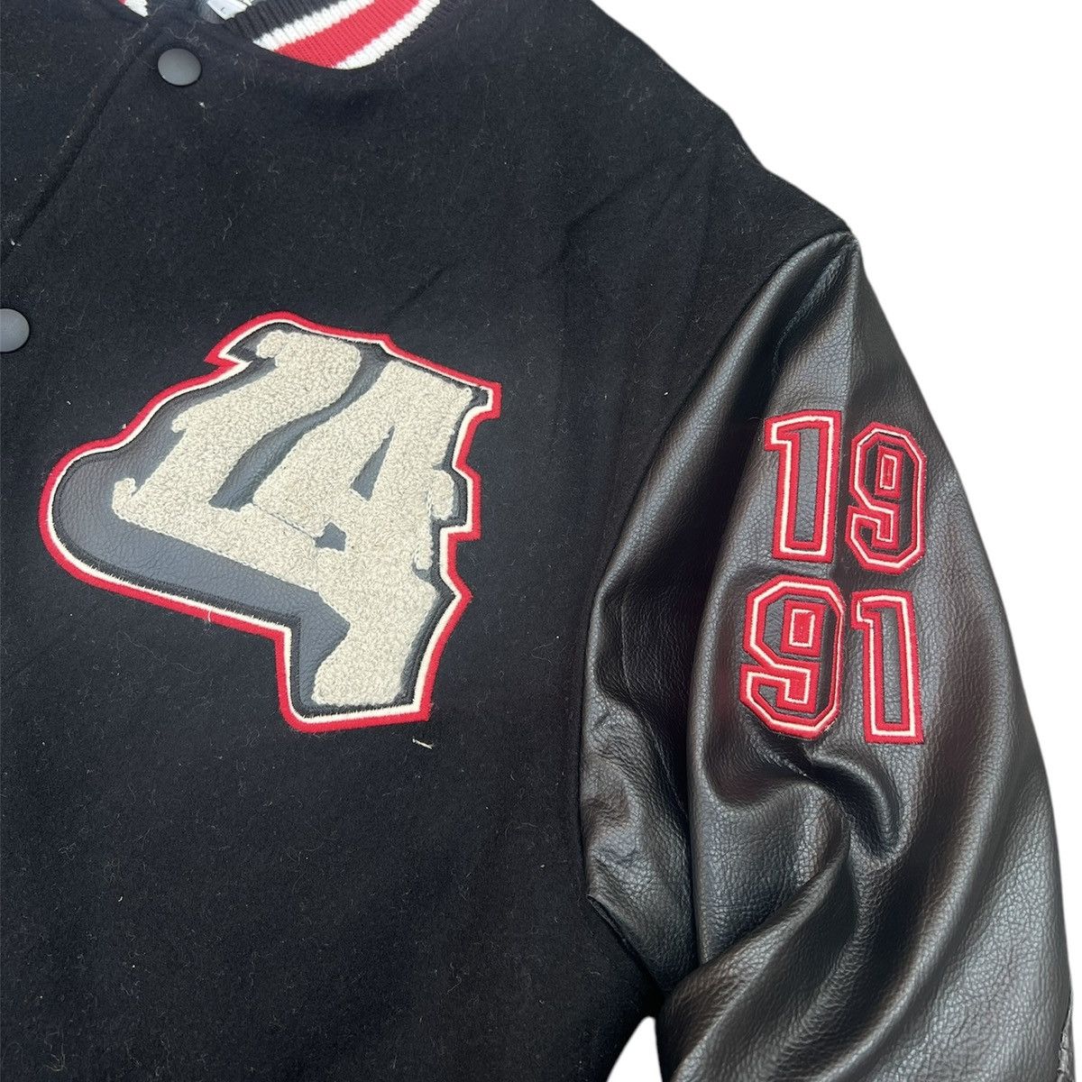 Vintage Vintage Conart embroidery varsity jacket Size US L / EU 52-54 / 3 - 3 Thumbnail