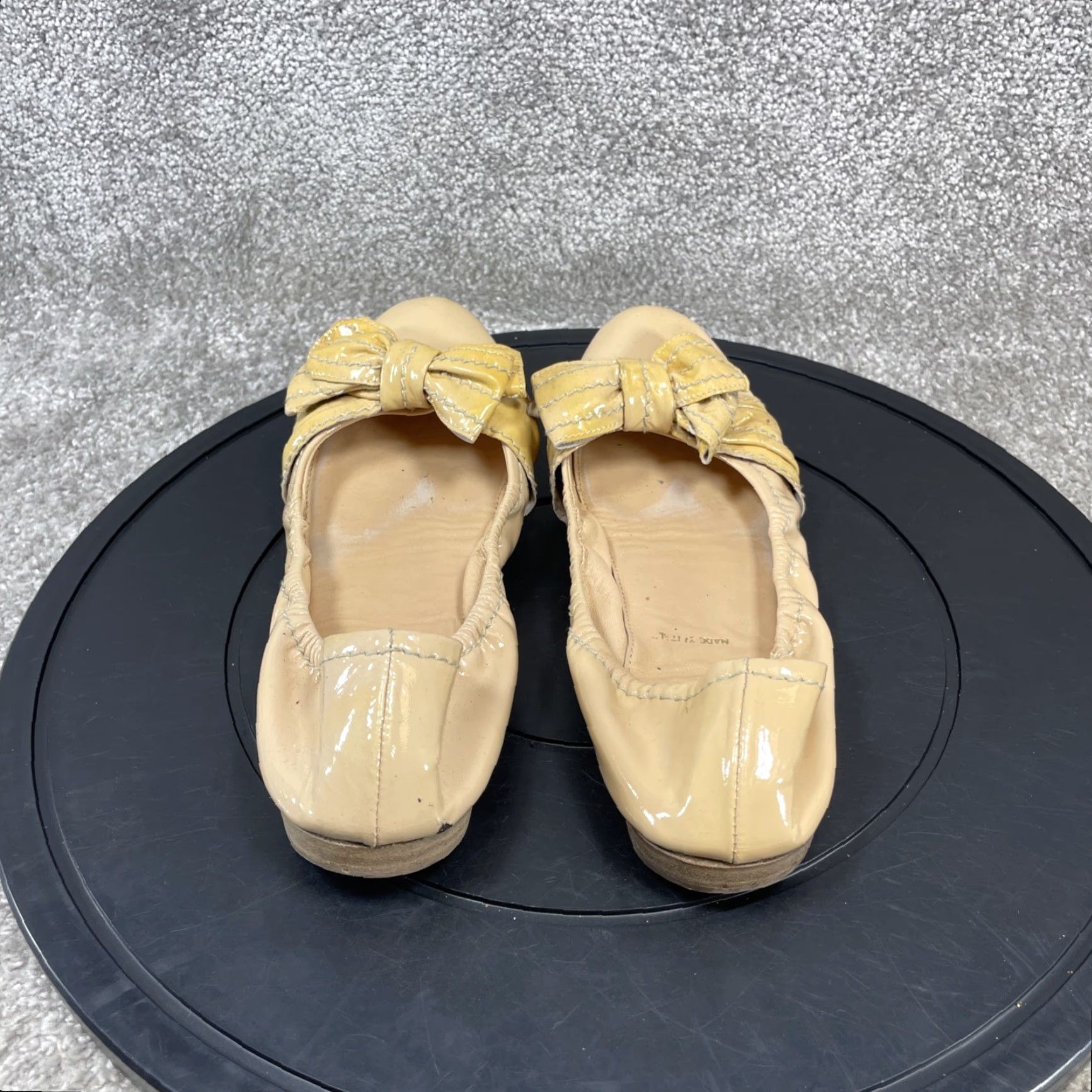 VINTAGE Parlanti Women's Flats Size 38 EU 7.5 US Beige Patent Leather Bow Slip On Casual Dress Shoes