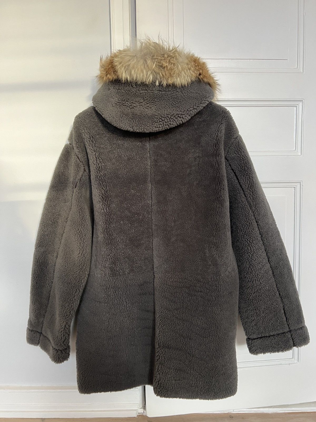 Louis Vuitton Louis Vuitton FW 2013 Shearling Duffle Coat Fur Trim Hood Size US M / EU 48-50 / 2 - 2 Thumbnail