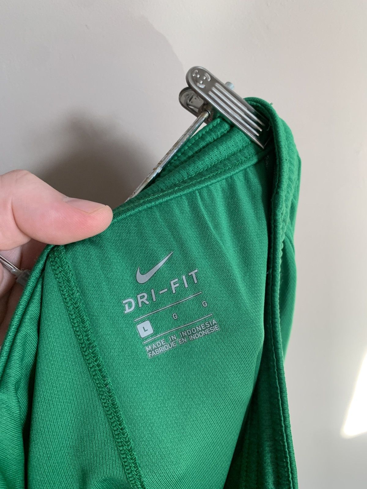 Nike Manchester City goalkeeper Nike soccer football shorts green Size US 34 / EU 50 - 10 Thumbnail