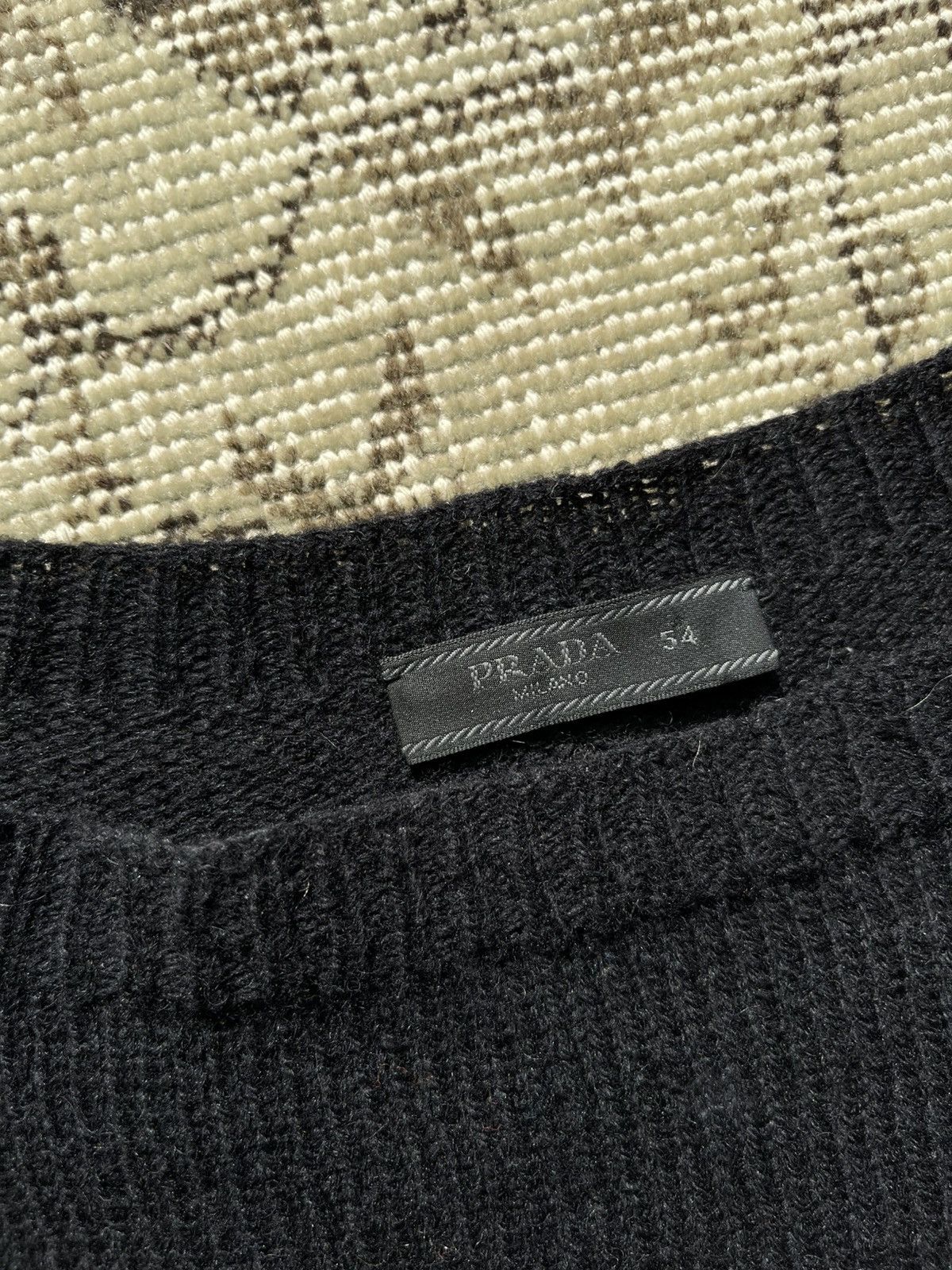 Prada Prada 2018 Black Oversized Sweater With Colourful Stripes Size US L / EU 52-54 / 3 - 5 Thumbnail