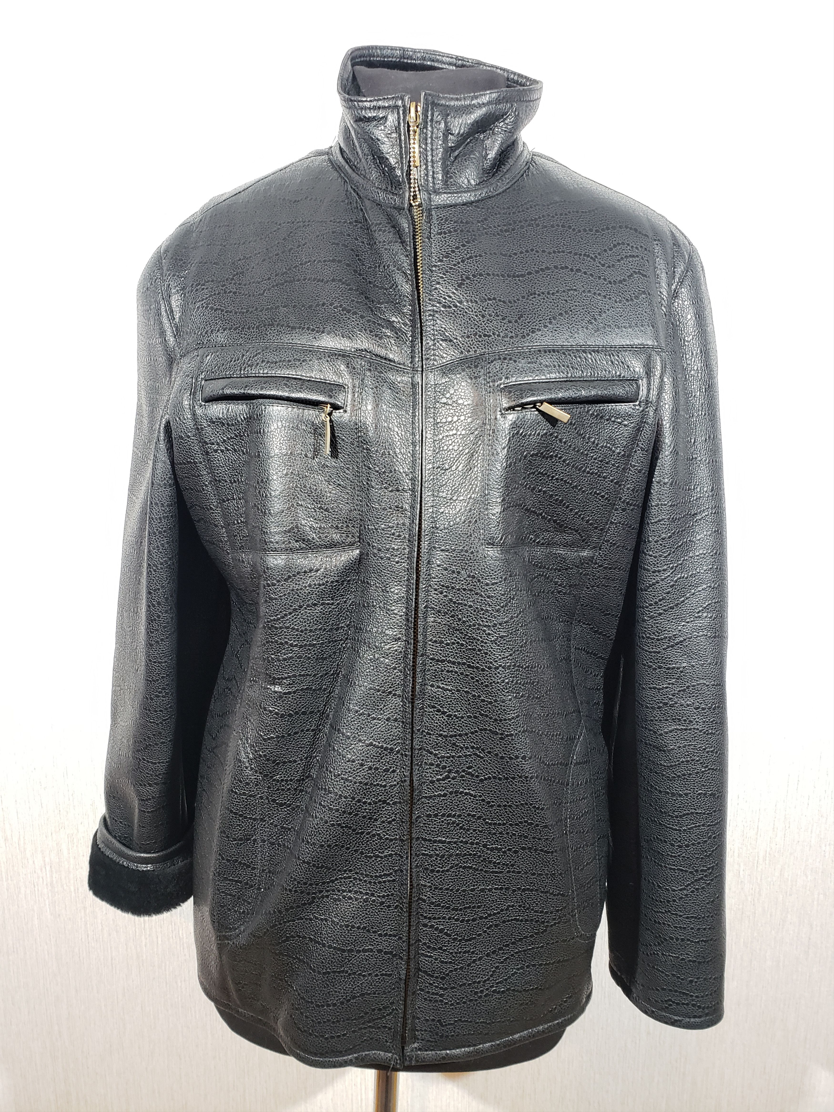 Other Wonderful men's black sheepskin coat with a metal zipper. Size US L / EU 52-54 / 3 - 1 Thumbnail