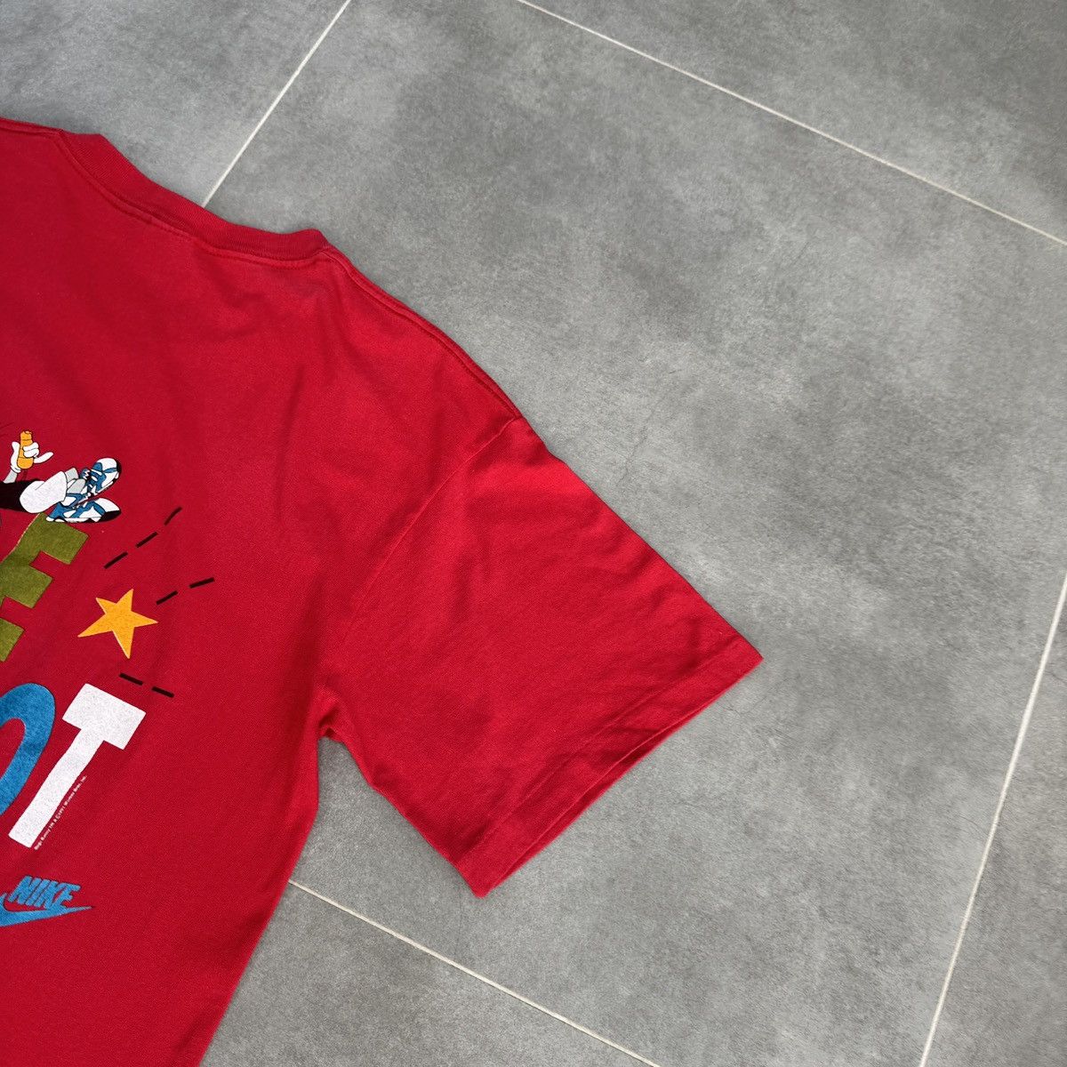 Vintage Vintage Nike Jordan Dunk Bugs Bunny 90s Rare Y2K T-Shirt Size US L / EU 52-54 / 3 - 16 Thumbnail