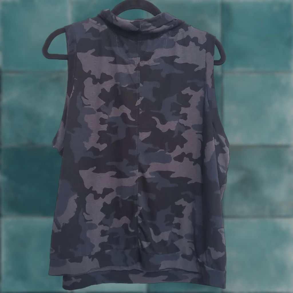 Prana VINTAGE prAna Tank Top Women XL Blue Camo Cozy Up Barmsee Hemp Blend Cowl Neck Active Size XL / US 12-14 / IT 48-50 - 1 Thumbnail