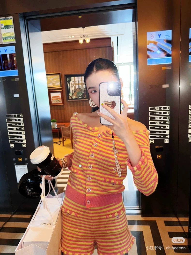 Chanel Chanel 25s spring and summer show yellow patched orange pi Size XXS / US 00 / IT 34 - 9 Thumbnail